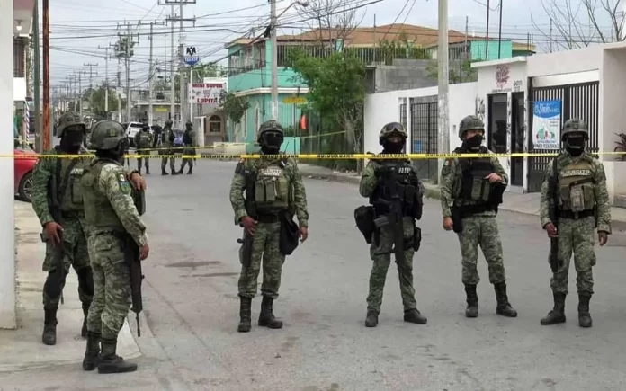 El Comité de Derechos Humanos de Nuevo Laredo denunció que militares mataron a cinco jóvenes y que uno más se encuentra grave, en la Colonia Manuel Cavazos cuando estos salían de un antro.