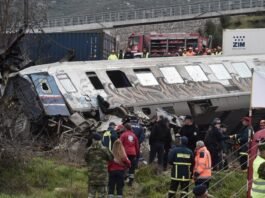 MIÉRCOLES 1, MARZO 2023 7:07 HRS, Trenes chocan en Grecia.